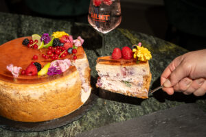 Am 4. Oktober sind Cheesecakes gratis, aber nicht umsonst