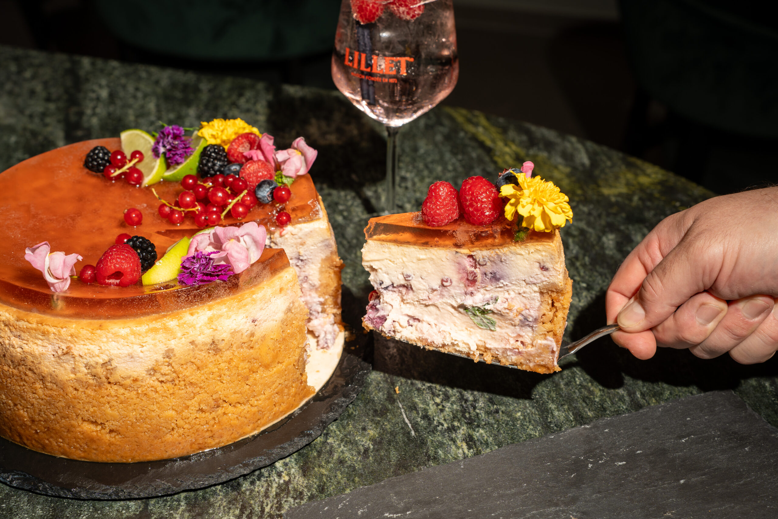 Am 4. Oktober sind Cheesecakes gratis, aber nicht umsonst