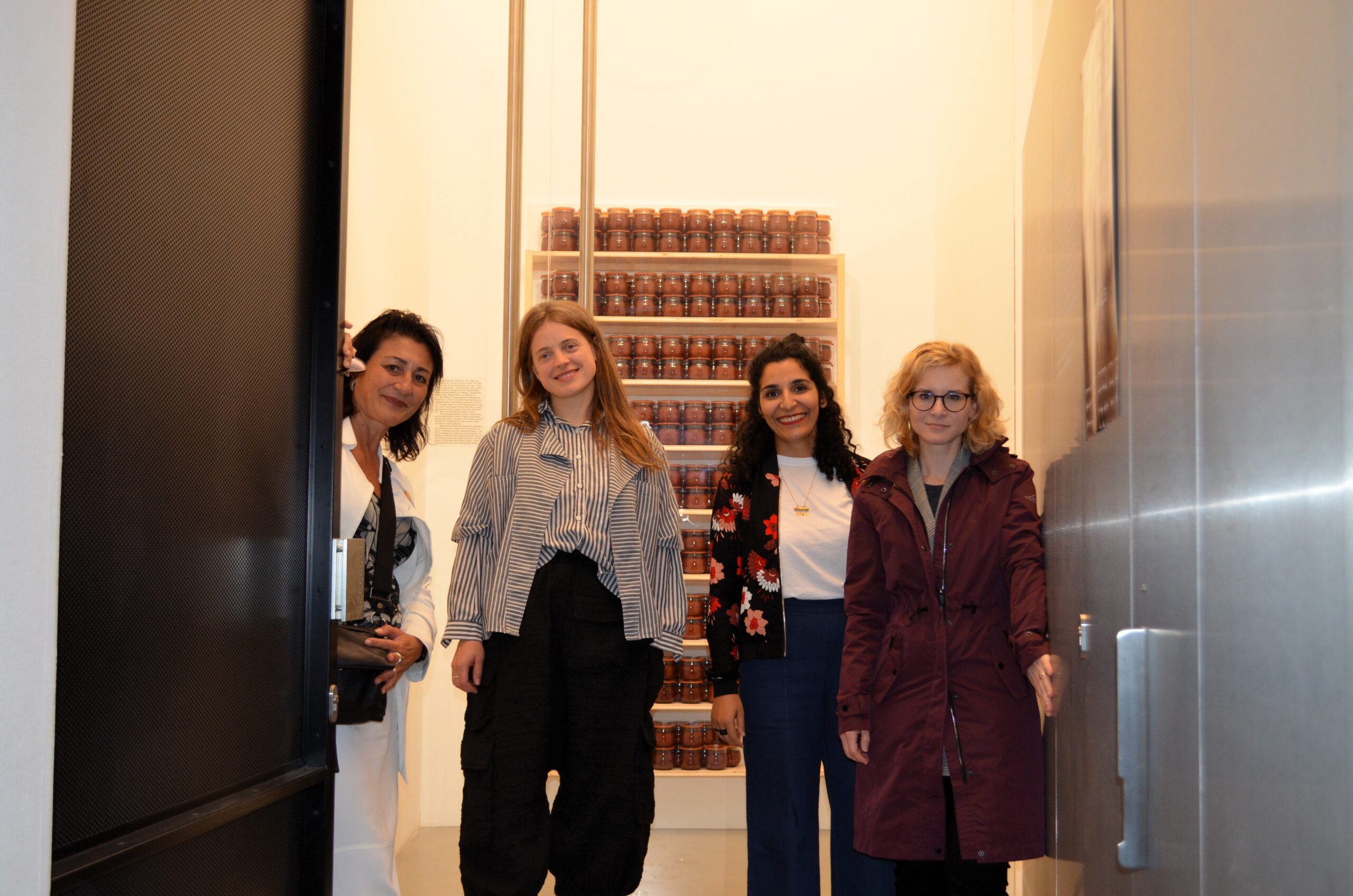 Kunstinstallation am Alsergrund: Wut von Frauen in 365 Gläsern