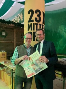 Hans Steiner mit APG-Vorstandssprecher und WAT-Präsident Christoph Schuh (Bild: Stefan Diesner).