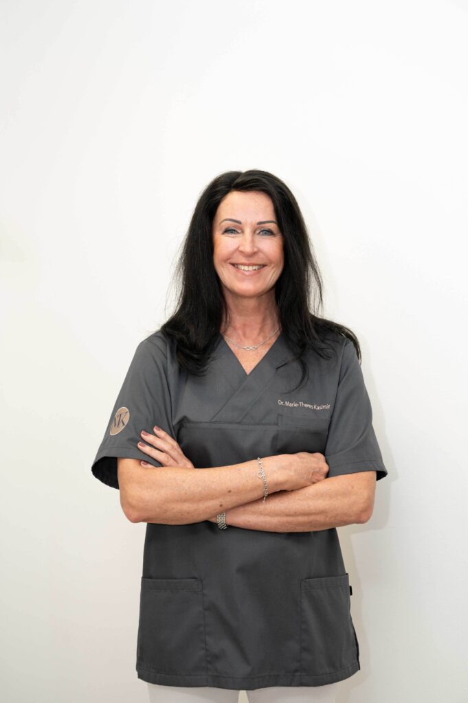 Dr. Marie-Theres Kasimir