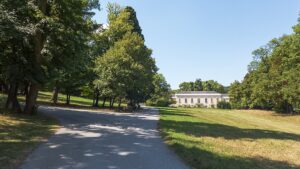 Pötzleinsdorfer Schlosspark, Blick auf Schloss Pötzleinsdorf © Gugerell/CC BY SA 1.0/commons.wikimedia.org
