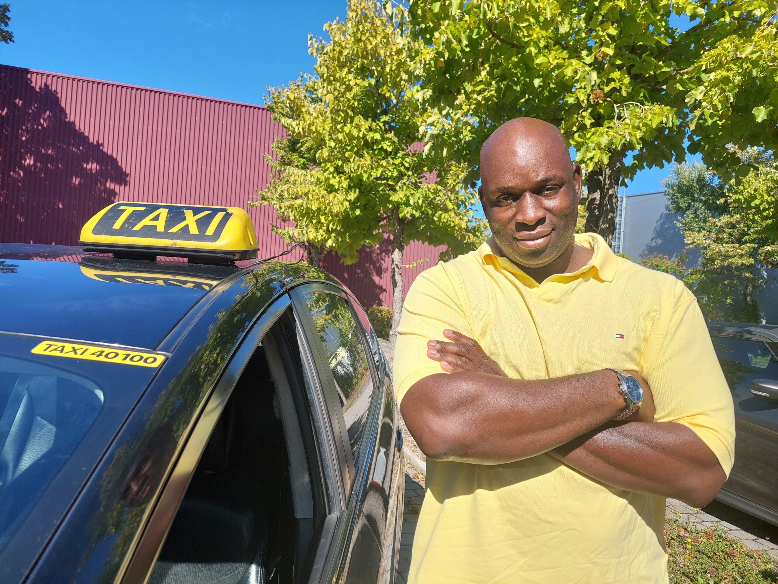 Bravo: Taxler James findet 4.000 Euro und bringt sie dem Besitzer