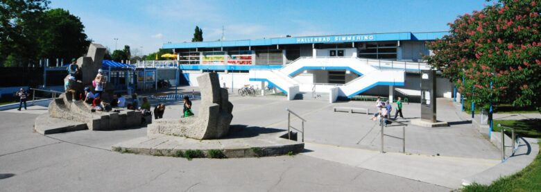 GuentherZ, CC BY 3.0 , via Wikimedia Commons