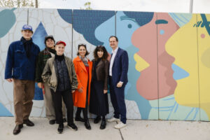 Buntes Wandbild „Flux“ bringt kreative Energie in die Seestadt