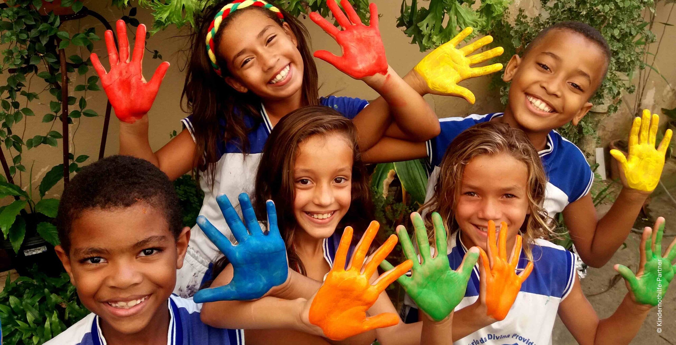 Benefiz-Dinner mit Modenschau unterstützt Kindernothilfe