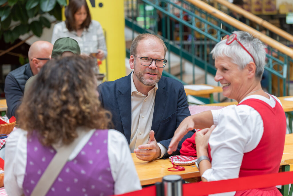 Oktoberfest in der Lugner City 2025