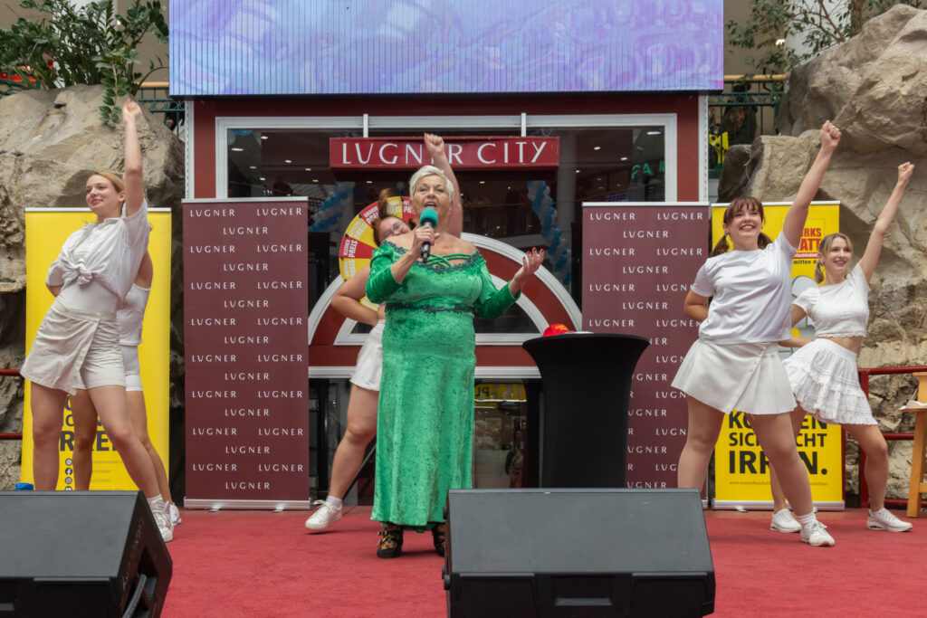 Oktoberfest in der Lugner City 2025