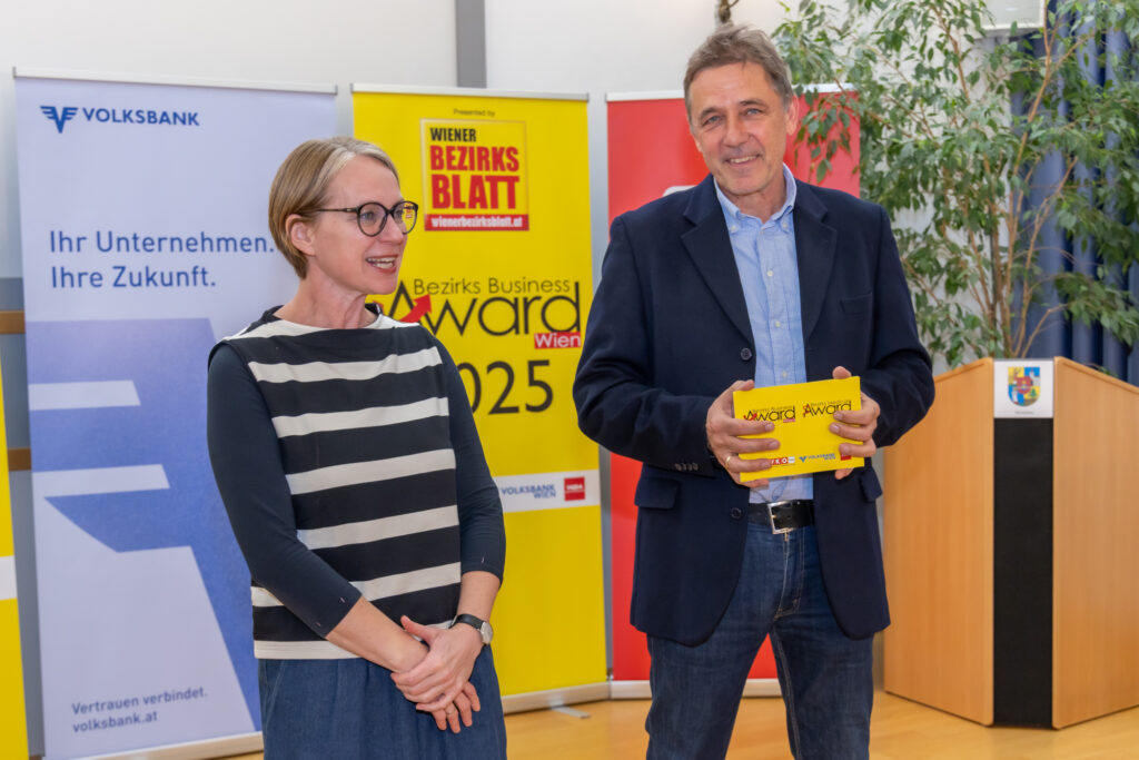 Penzings Bezirksvorsteherin Michaela Schüchner war wieder Gastgeberin, neben ihr Moderator Martin Patak (Bild: Oblak).