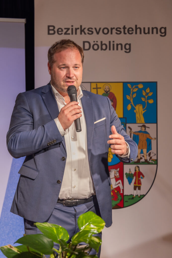 Bezirksvorsteher Daniel Resch (Bild: Oblak).