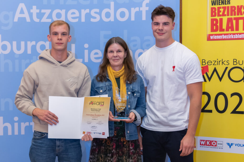 Sabine Pekarek mit Söhnen Samuel und David