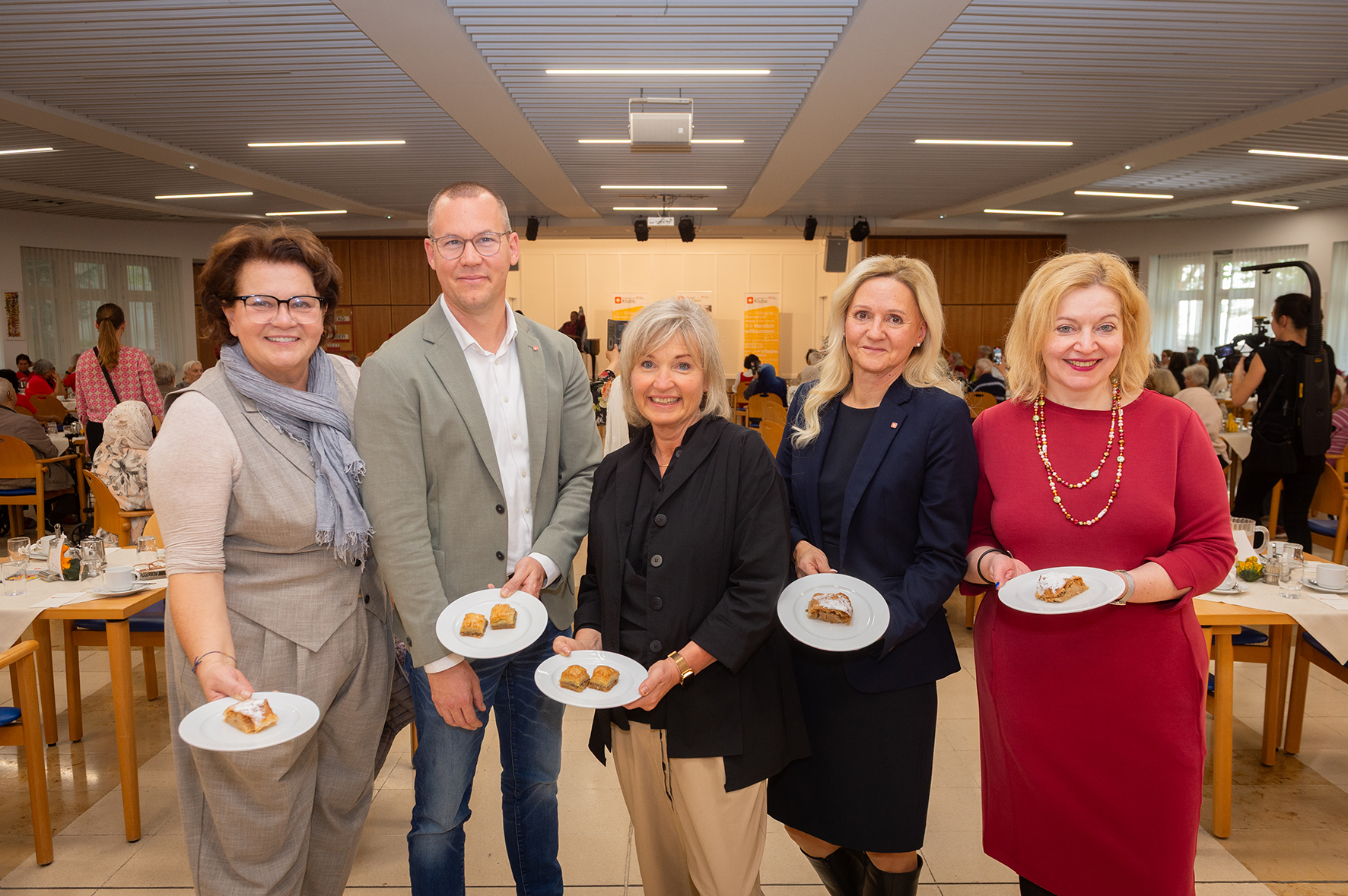 Miteinander: „Baklava trifft Apfelstrudel“ im Haus Brigittenau