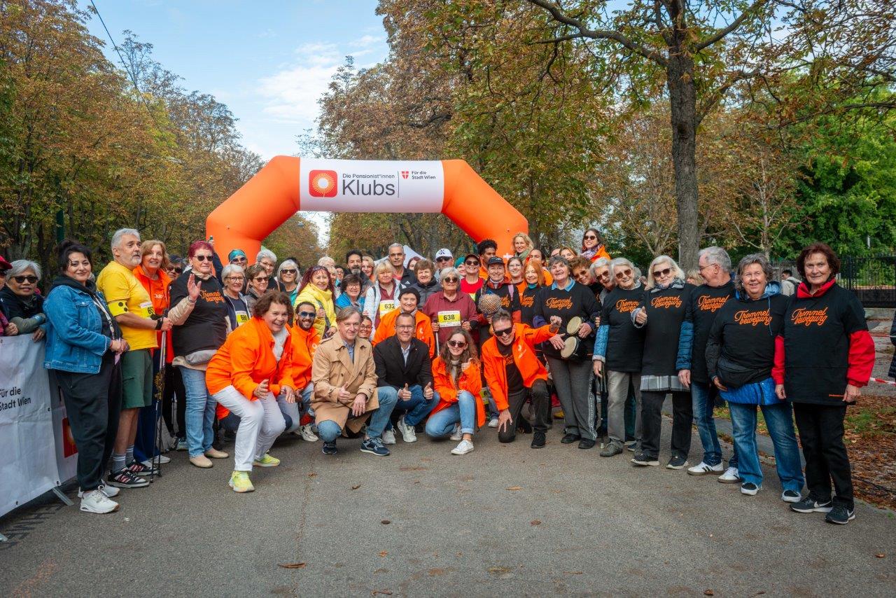 Fit mit 96: Nordic Walking Day bringt Besucherrekord im Prater