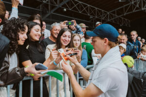 Stadthalle: Sinner-Mania unter den vielen Tennis-Fans