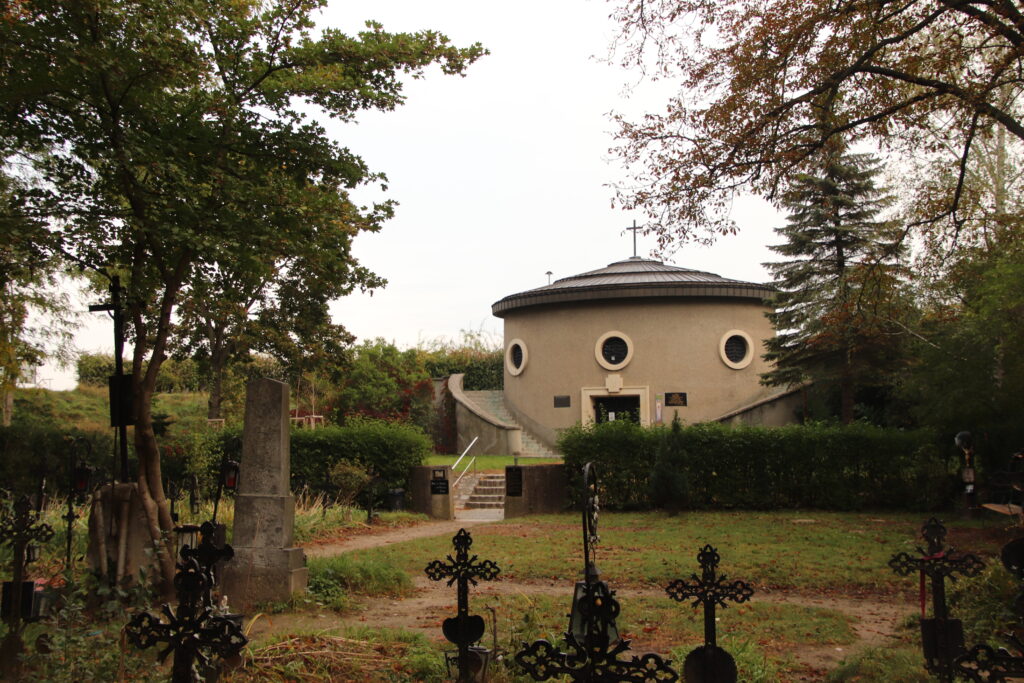 Die 1935 errichtete Auferstehungskapelle ist bis heute in schlichter Würde erhalten. © Wien Holding