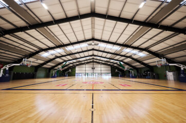 Nach dem großen Brand: Ballsportzentrum wieder offen