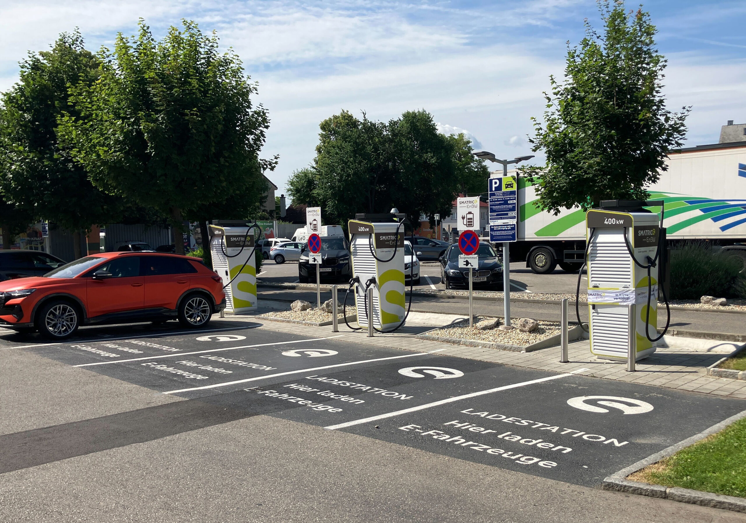 E-Tankstelle bei IKEA Vösendorf & McDonald Wagramer Straße