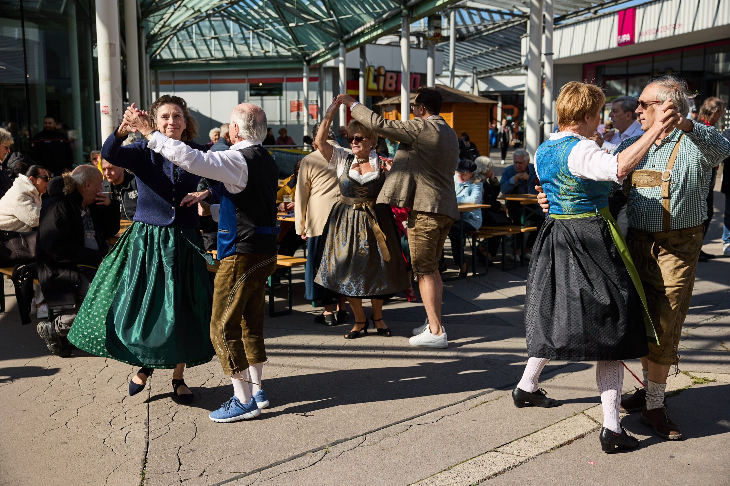 Hansson-Zentrum: Volles Haus & Superstimmung beim Oktoberfest