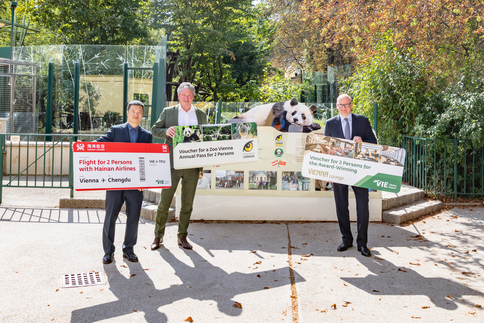 Flauschige Botschafter: Neue Panda-Paten im Schönbrunner Zoo