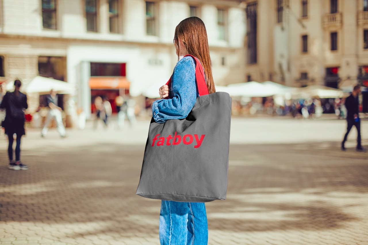 Stylish & nachhaltig: Die neuen XL-Taschen von fatboy