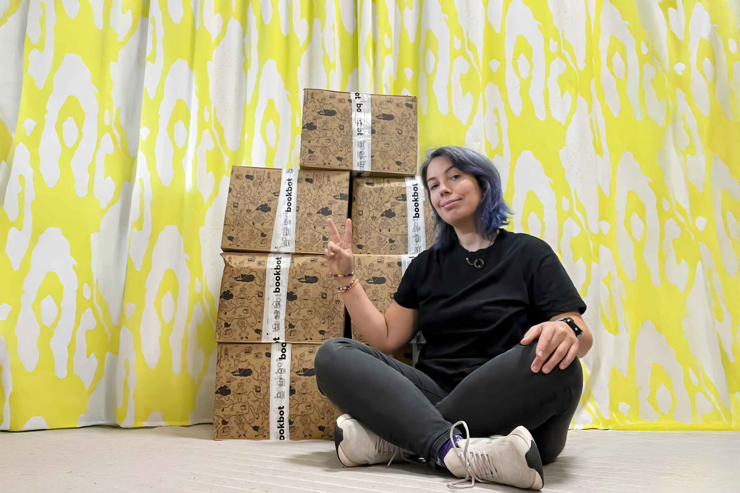 Wenn Bücher zu Kunst werden: Bookbot trifft Glue Club Vienna