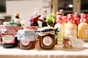 Tipp: Charity-Weihnachtsmarkt zugunsten des Hilfswerks