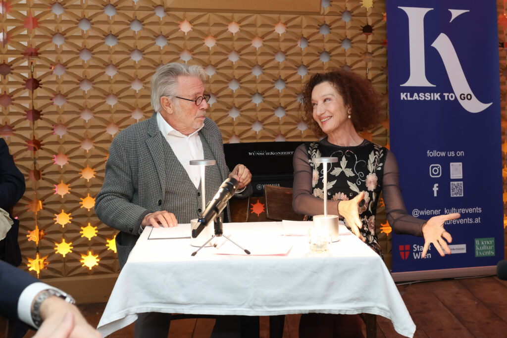 SEITENBLICKE FÜR Licht ins Dunkel Night Tour