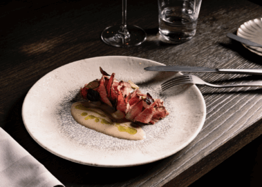 Rarität in Mariahilf: Oak 107 bringt exklusives Ozaki Wagyu nach Wien