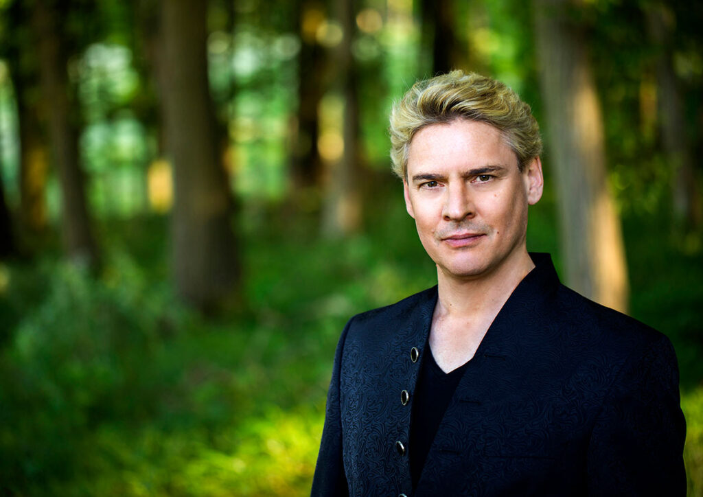 Auch Paul Armin Edelmann gibt den "Escamillo". © Paul Armin Edelmann