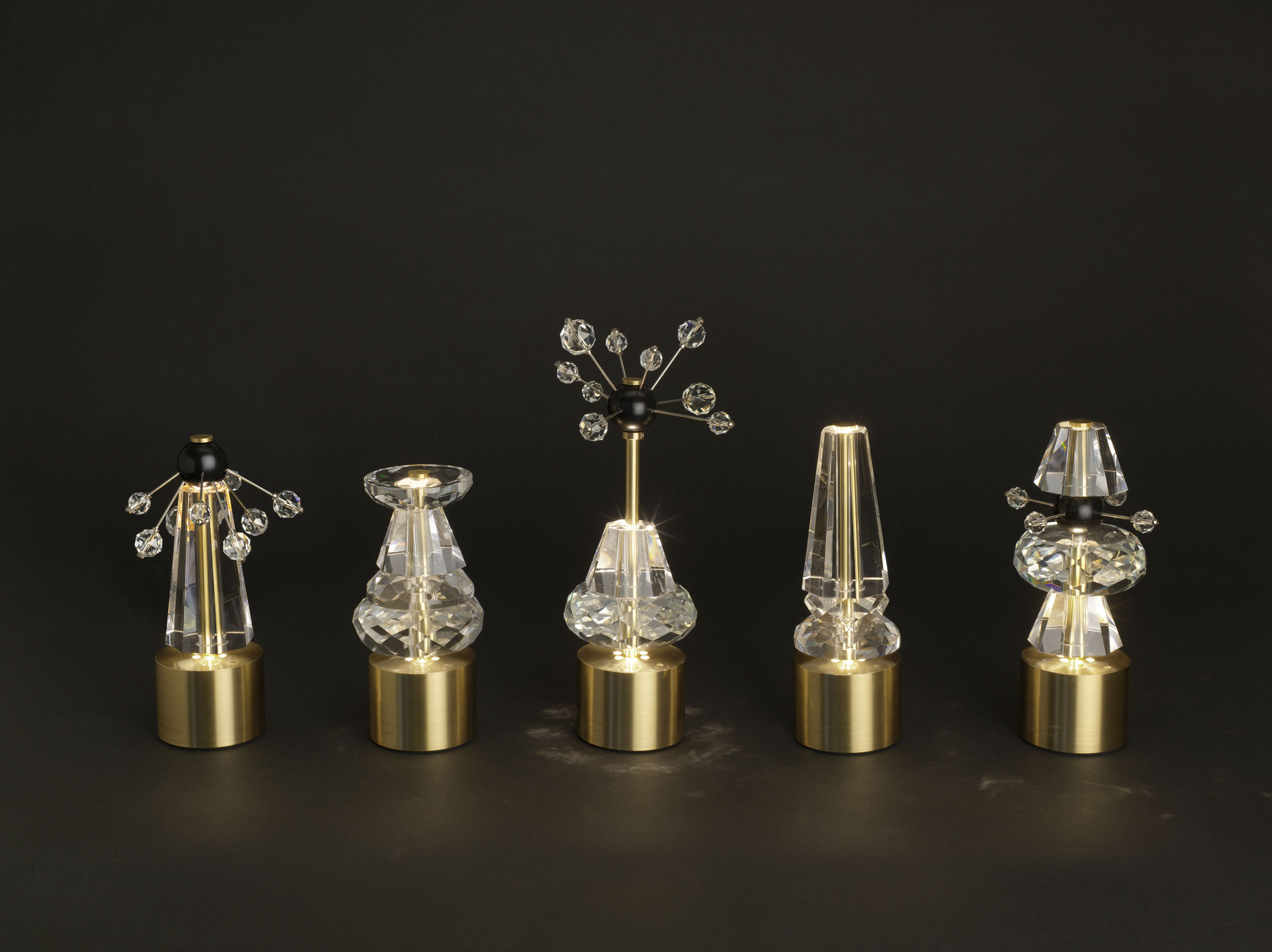 Lobmeyr bringt mit „Ground Control“ Sternenglanz nach Hause