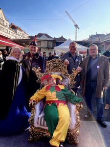 Narrenwecken am Schlingermarkt