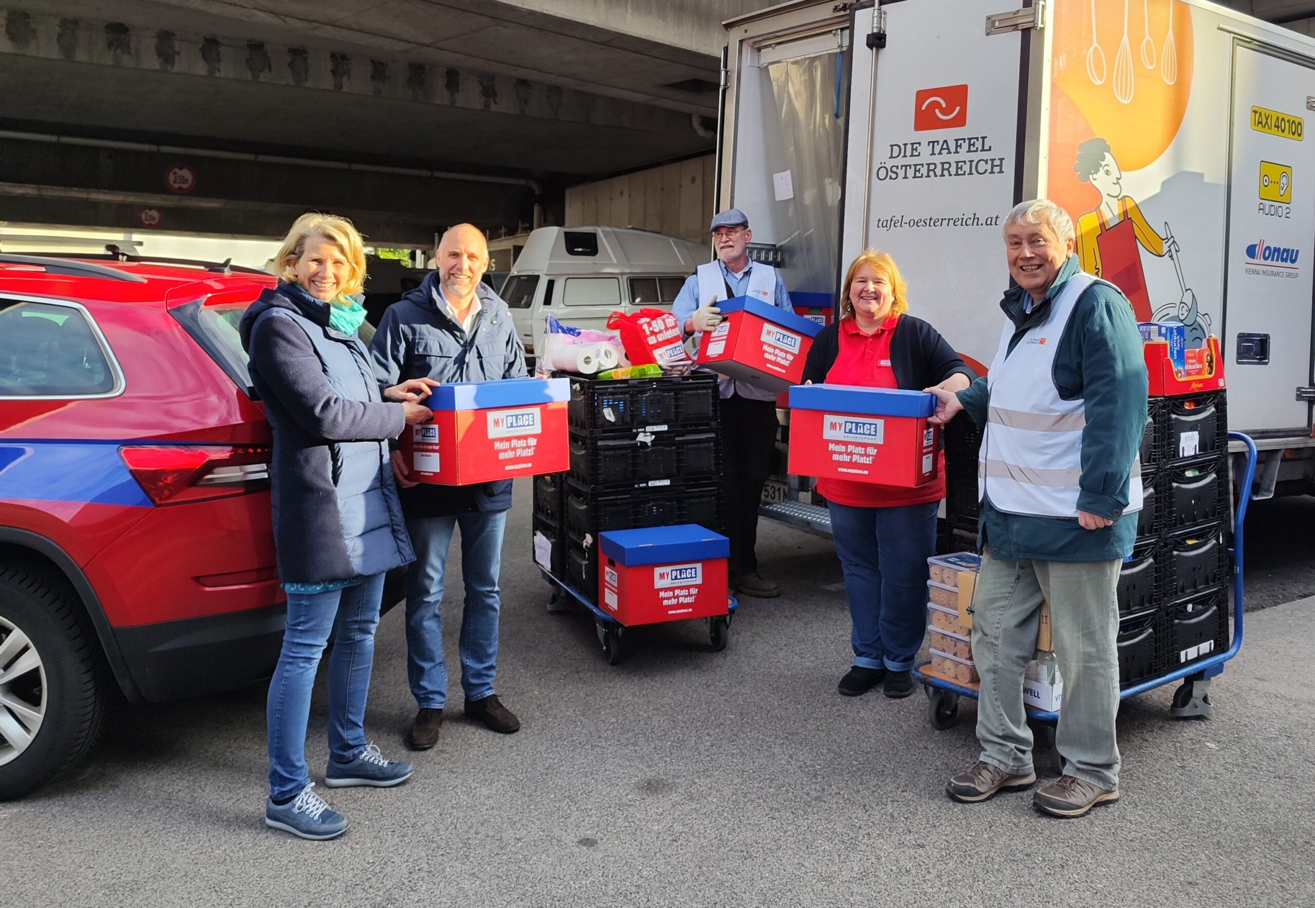 MyPlace & Tafel sammeln Spenden für Bedürftige