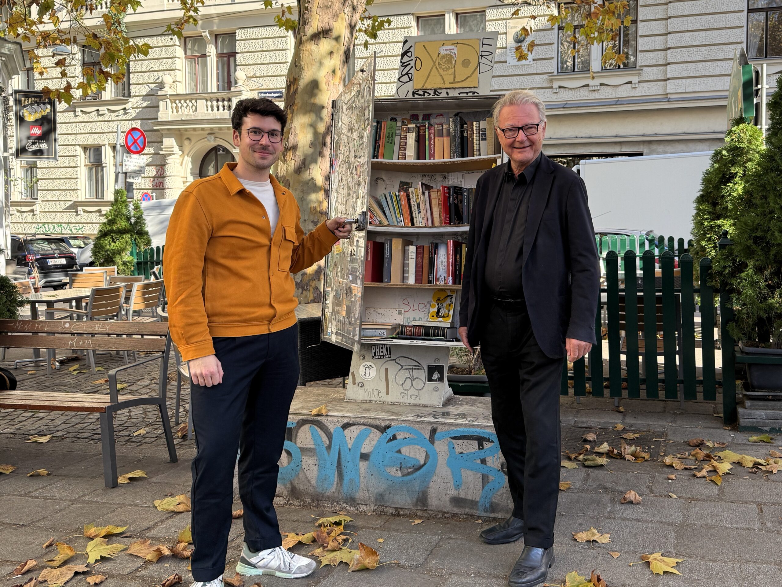Neuer Bücherschrank sorgt für Leselust in Margareten