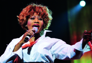 Coco Fletcher als Tina Turner