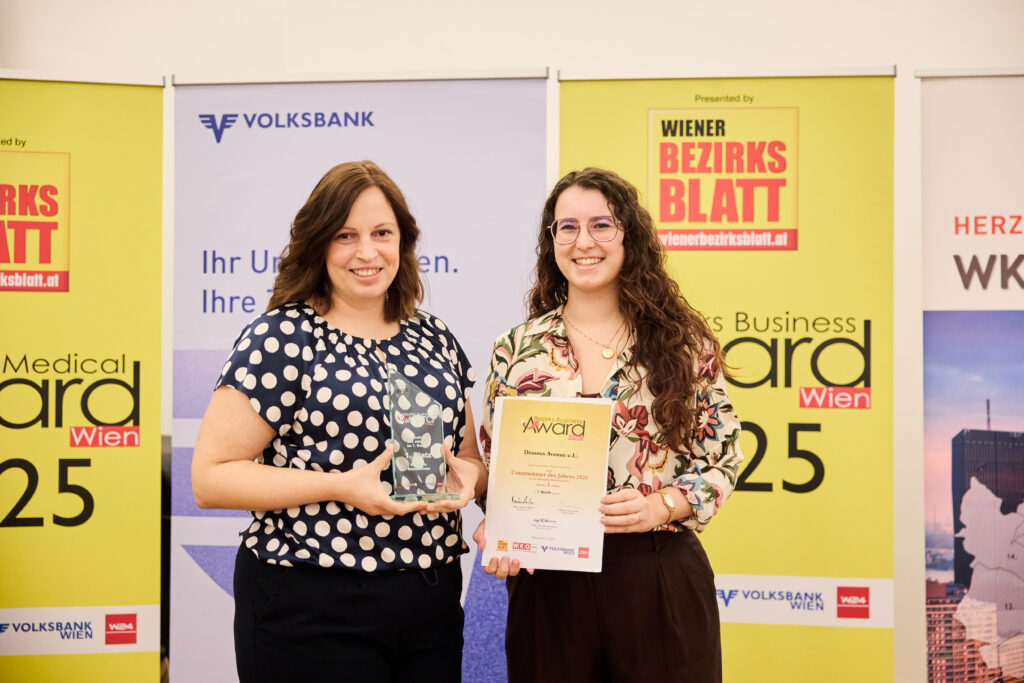 Monika Plewa (l.) & Katharina Prikatzky, Dessous Avenue