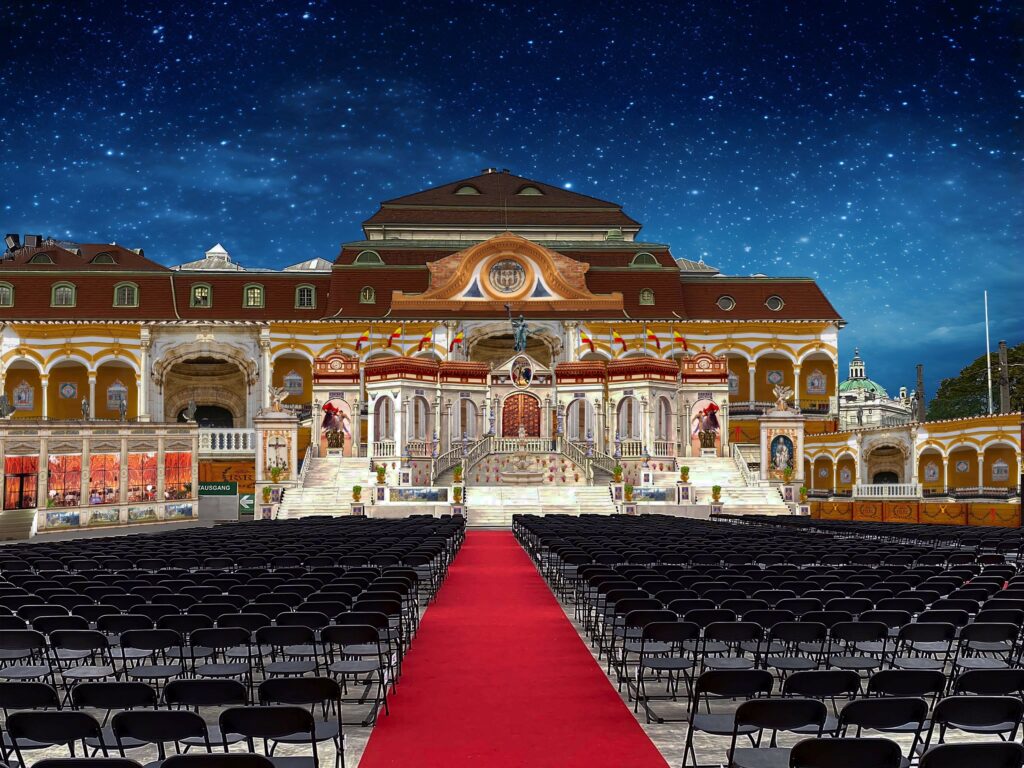 Auf ein atemberaubendes Bühnenbild von Manfred Wraba darf sich das Punlikum des Wiener Opernsommers 2026 freuen. © Wiener Opernsommer