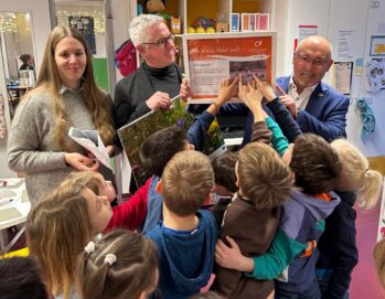 Volksschulkinder engagieren sich für die Natur in Hernals