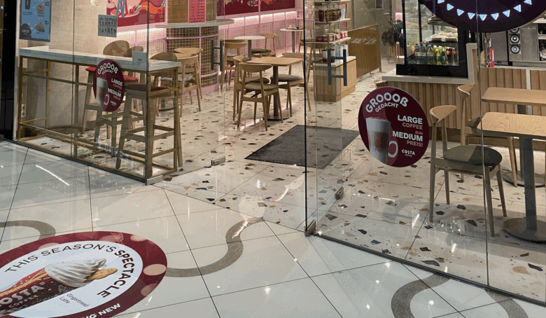 Alarm in Wien-Mitte: Wasser in der Mall, Geschäfte gesperrt!