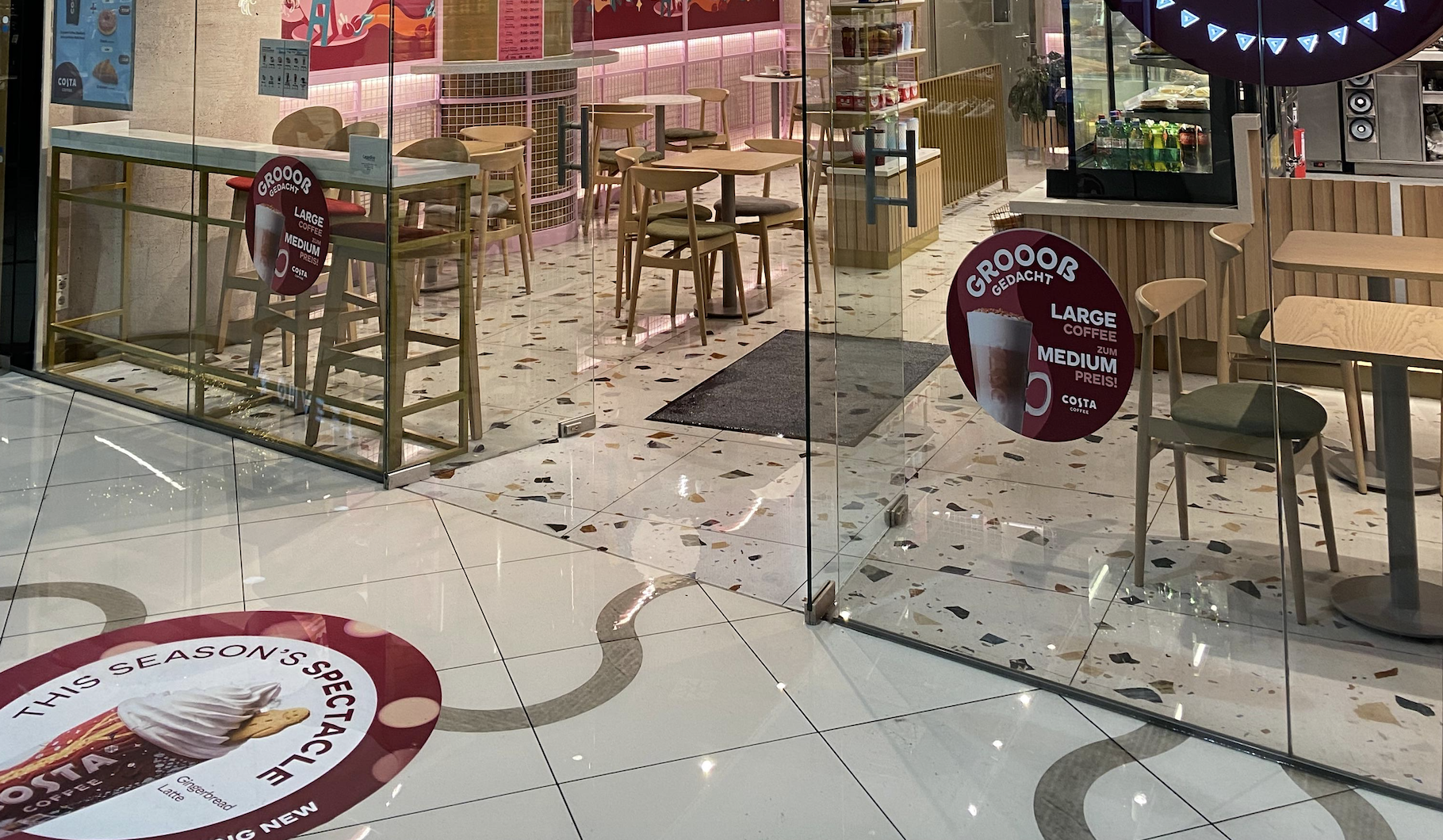 Alarm in Wien-Mitte: Wasser in der Mall, Geschäfte gesperrt!