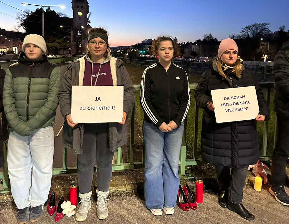 Starkes Zeichen: Mahnwache der Hietzinger SPÖ-Frauen