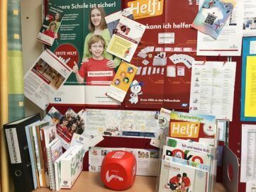 Volksschüler spielen Christkind und zeigen großes Herz