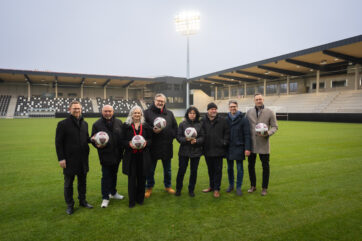 WSC-Stadion: Neuer Rasen markiert nächste Bauphase