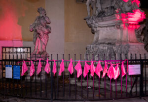 Mahnmal eröffnet: Starkes Zeichen gegen Femizide