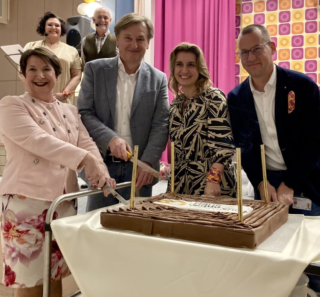 Larissa Rebbe, Christian Hennefeind, Johanna Zinkl und Simon Bluma (v.l.) @ Häuser zum Leben