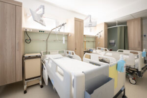 Ein- bis Dreibettlösungen bieten in den Patientenzimmern mehr Platz. © David Bohmann/Wr. Gesundheitsverbund