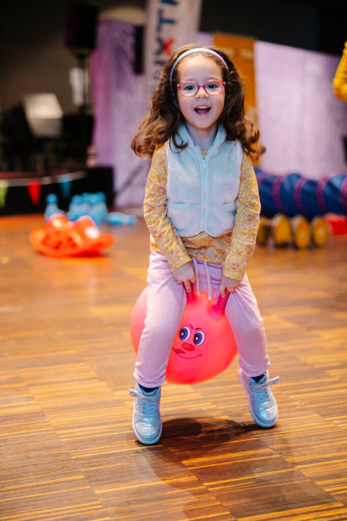 Bewegung ist auch Teil des Programms. © WienXtra/Aleksandra Kawka