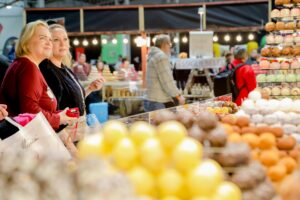 Hier glänzen nicht nur die Augen von kleinen Schokotigern, auch für große Schokofans gibt es viel Auswahl. © Robin Consult/lepsifoto