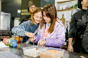 Kinder können bei zahlreichen Workshops selbst kreativ werden. © Robin Consult/lepsifoto