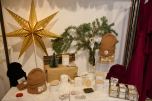 Not Another Christmas Pop Up Store bietet Wiener-Designs.