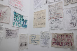 guggkasten: Tex Rubinowitz, Tarnsätze und Stickstoffe, Crone Wien 2021. © Lukas Dostal, Wien (Courtesy of the artist and Galerie Crone, Wien Berlin)